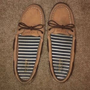 Sperrys!!